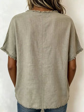 plus size frayed hem short sleeve top